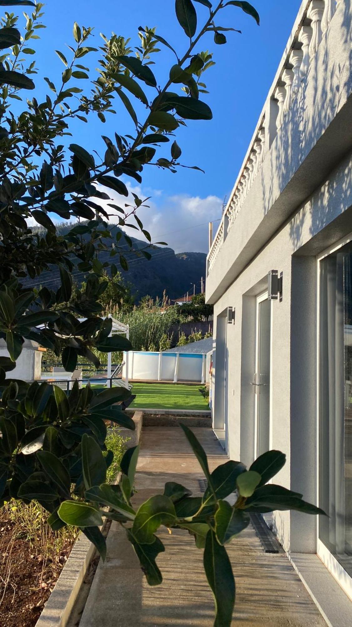 Studio Geek Villa - Open Space - 5M From 5 Top Attractions - Pool All Year Round, Dining Pergola, Barbecue - Funchal Matrix Holiday Home Exteriör bild
